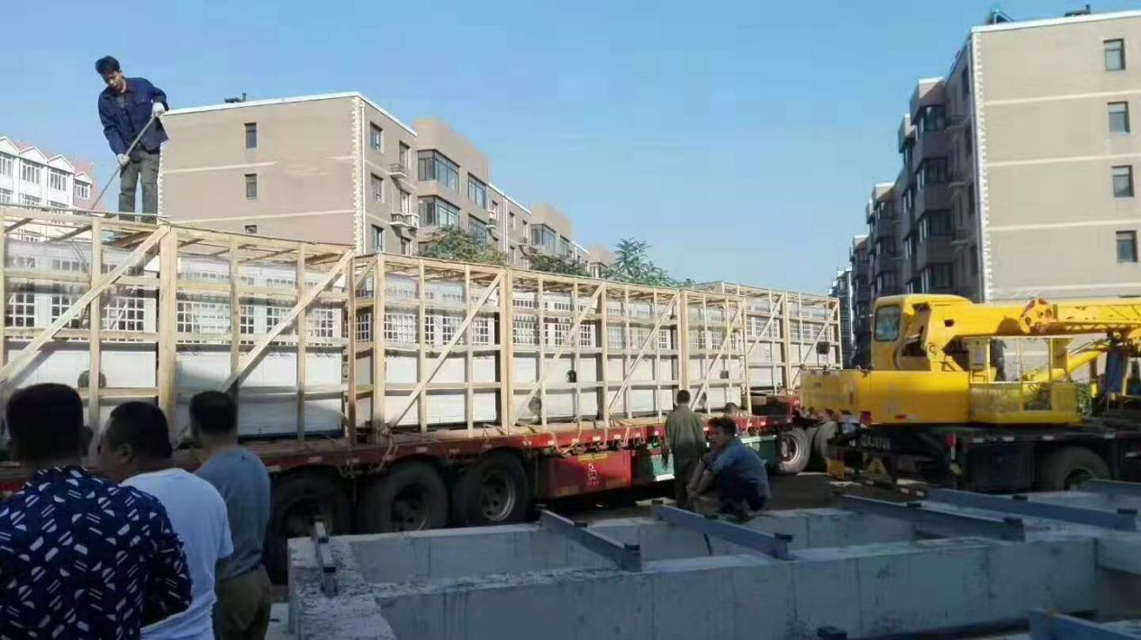 大型酒店日常熱水用什么設(shè)備？