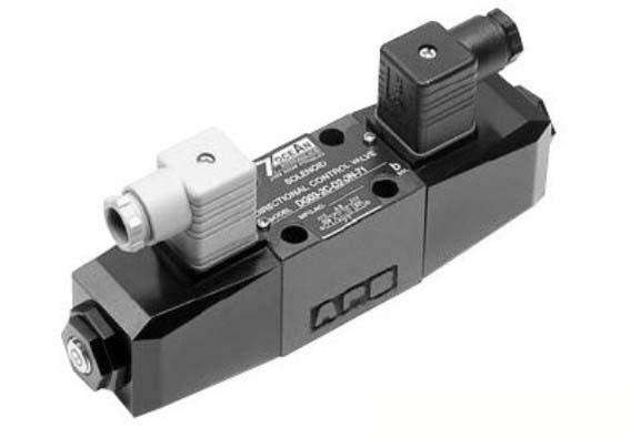 空氣能采暖中，電磁換向閥的工作原理以及作用